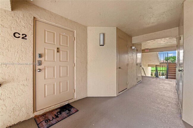 Building Photo - 812 Sky Pine Way