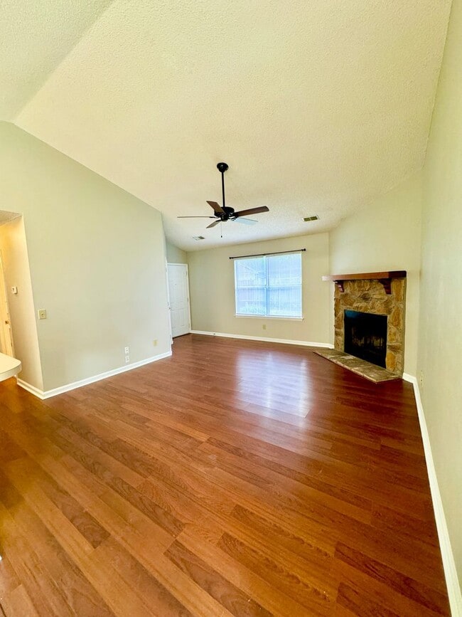 Building Photo - 8693 Blackshear Ct