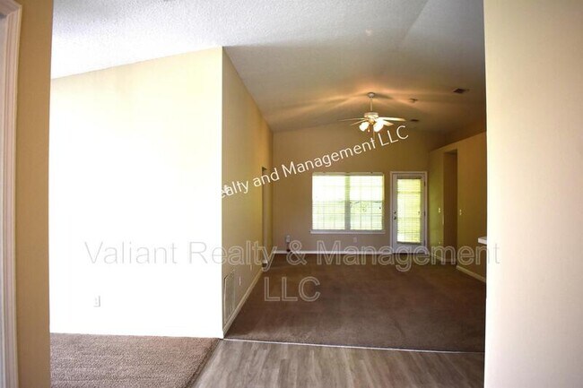 Building Photo - 7374 Ironside Dr W