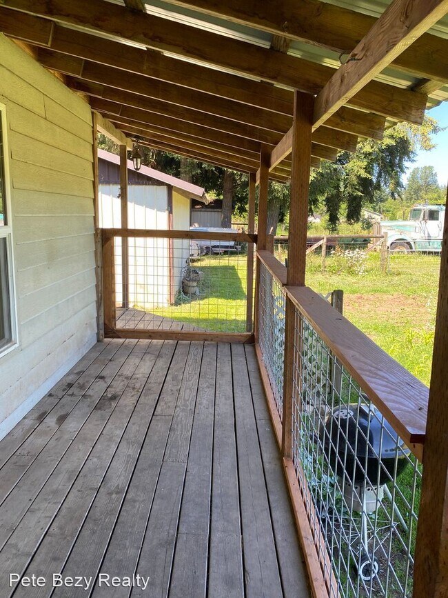 Building Photo - 2 br, 1 bath House - 2999 Hwy 508 #B