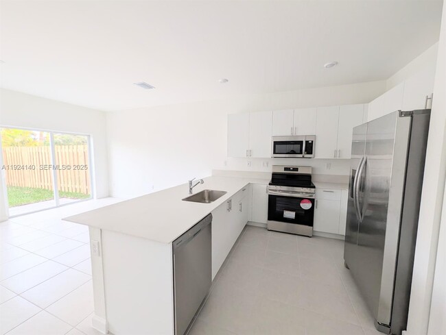 Foto del edificio - 15617 SW 276th Terrace