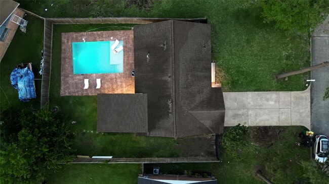Building Photo - 12115 Wood Forest Dr