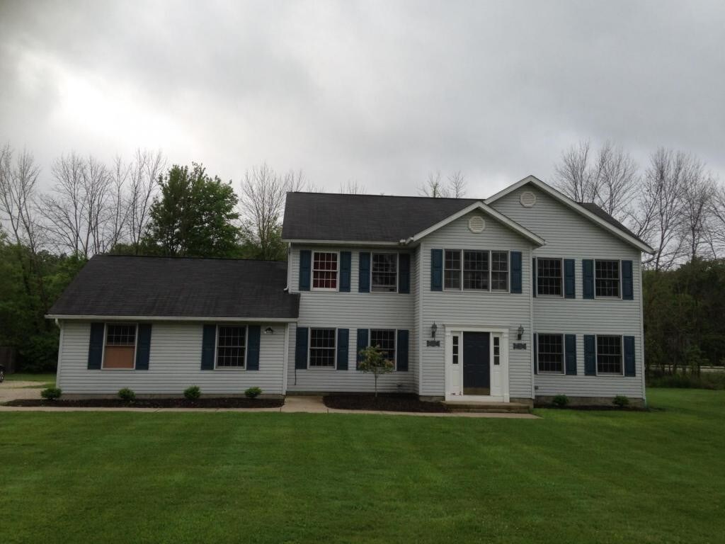 Primary Photo - 3706 Lynn Rd, Ravenna, OH 44266