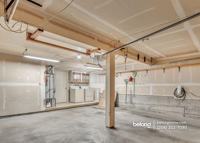 Building Photo - 16183 SE 33rd Cir