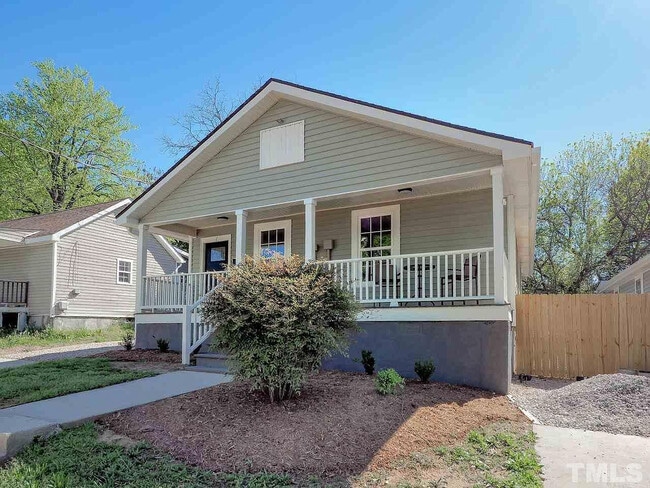 Photo - Room in House on Chester St