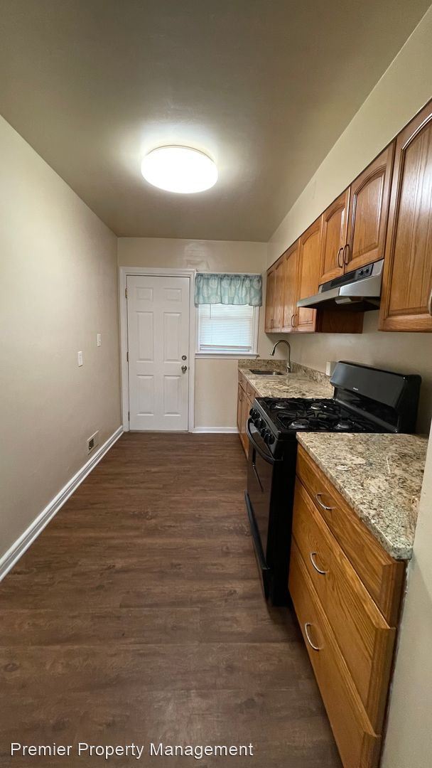 Foto del edificio - 3 br, 2 bath House - 1225 Cochran Avenue