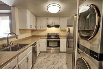 Building Photo - 12338 W Dorado Pl