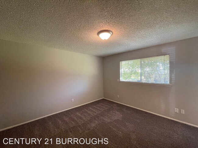 Building Photo - 3 br, 2 bath House - 13911 Mission Valley