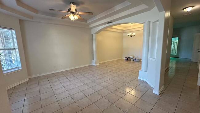 Foto del edificio - 8416 Springfield Ave