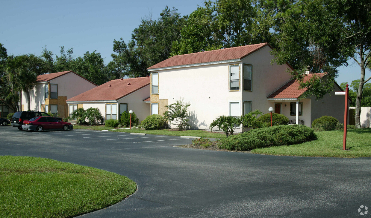 Building Photo - Winter Park Villas