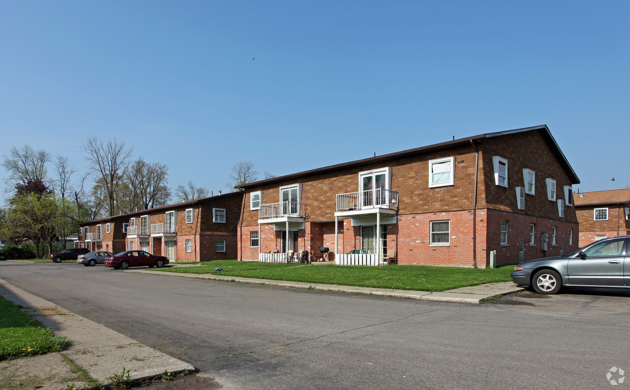 Primary Photo - Eastgate Village Apartments