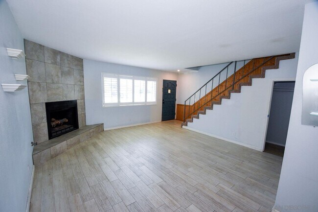Building Photo - 188 Elm Ave