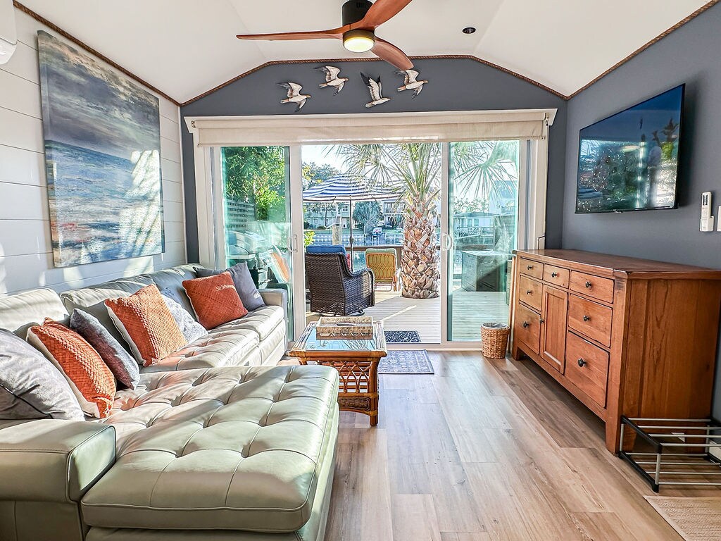 Foto principal - 116 Pelican Ct