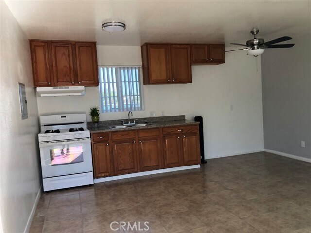 Foto del edificio - 18415 Jonathan St