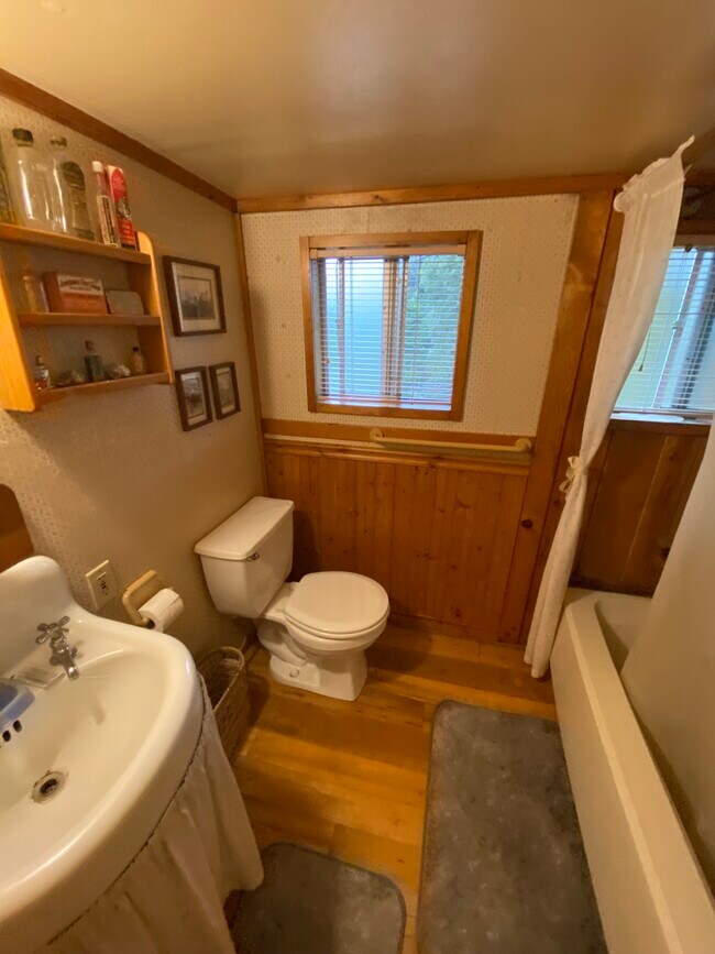 217 Claus Ct Unit Aptos studio//room, Aptos, CA 95003 Apartments in