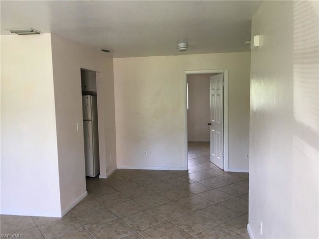 Foto del edificio - 4122 Pine Drop Ln