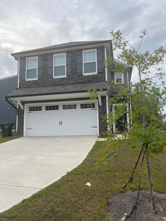 Building Photo - 372 Brannon Meadows Dr
