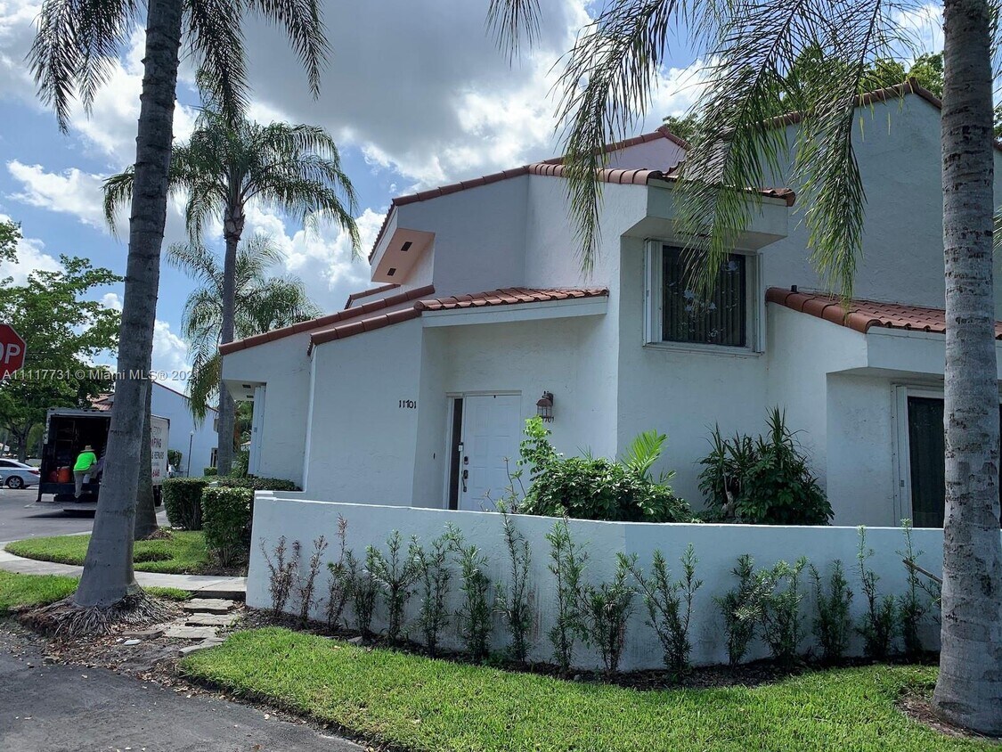 Foto principal - 11701 Terra Bella Blvd