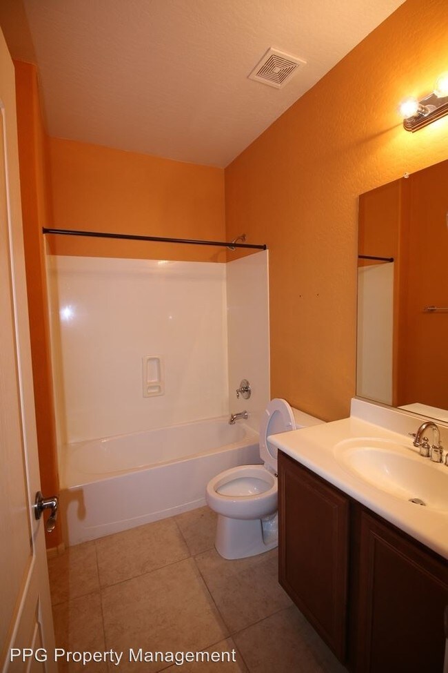 Foto del edificio - 18144 W East Wind Ave