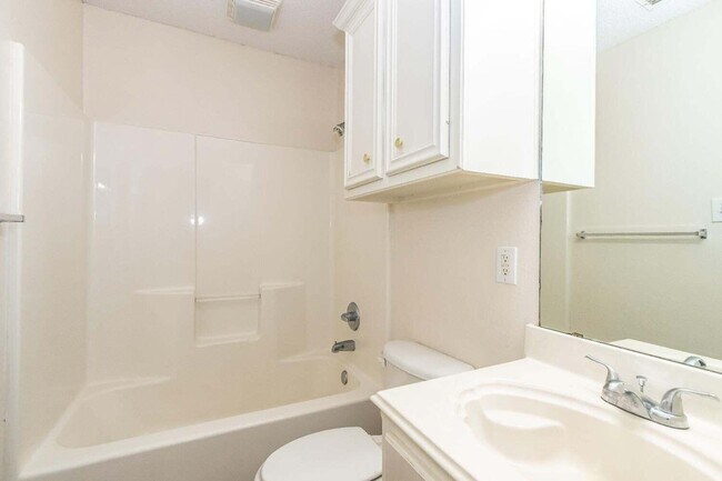 Foto del edificio - 6504 7th St