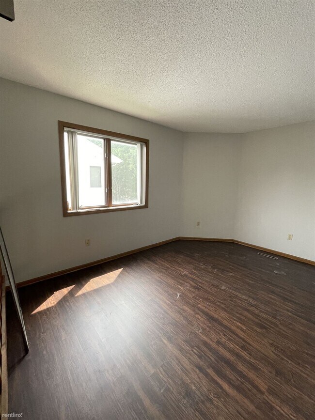 Building Photo - 2 br, 2.5 bath House - 2345 Darwin Ln