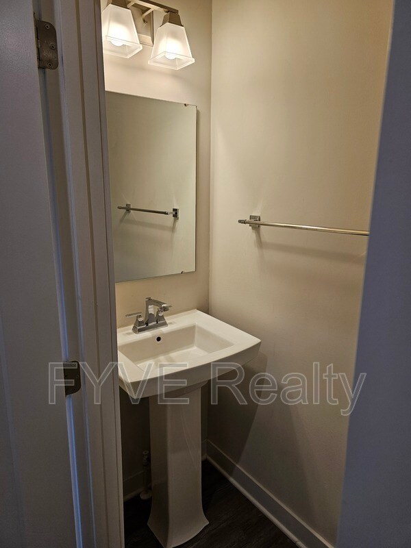Foto del edificio - 3178 Broadleaf Wy
