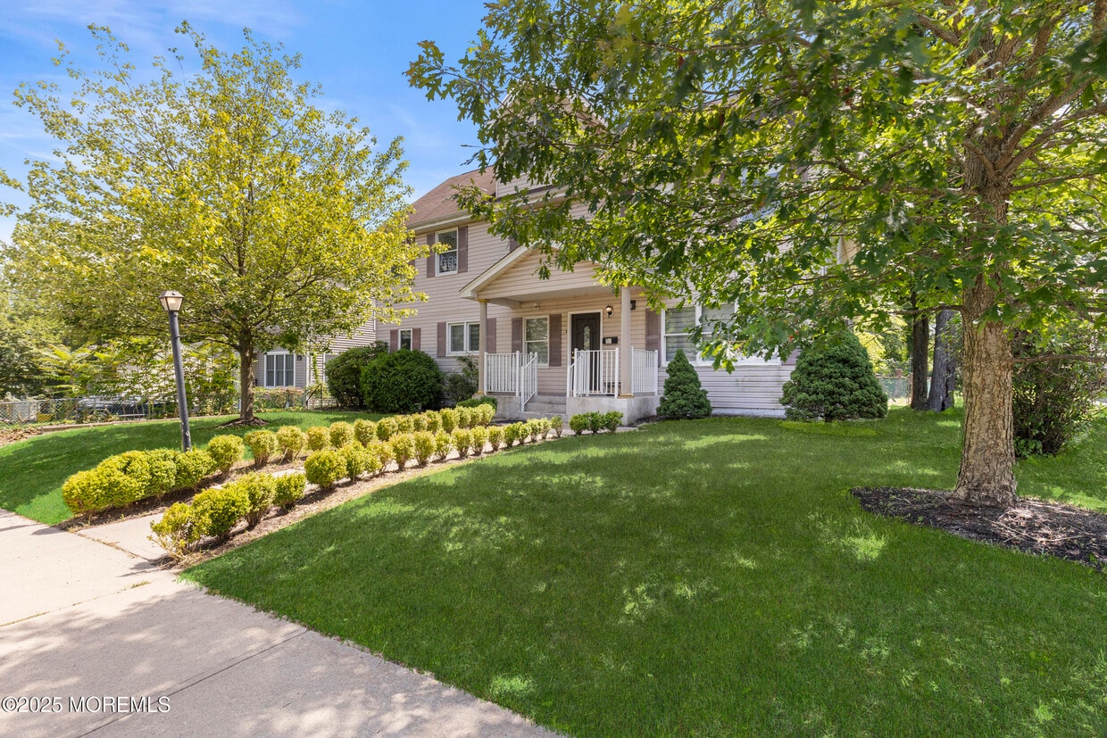 Foto principal - 39 Lapsley Ln