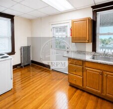 Building Photo - 244 Osborn St