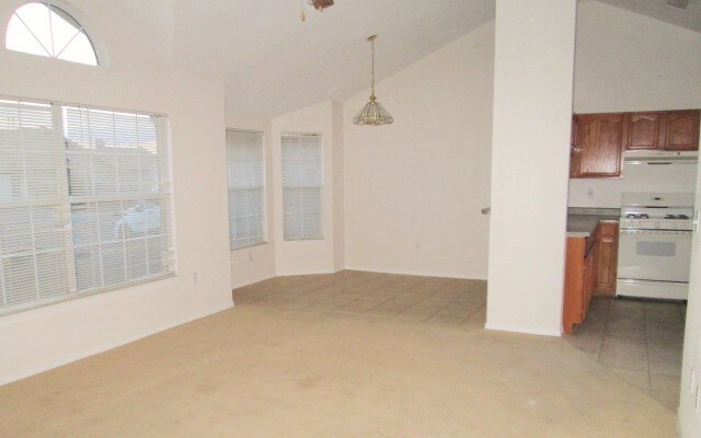 Building Photo - 14569 Desierto Lindo Ave