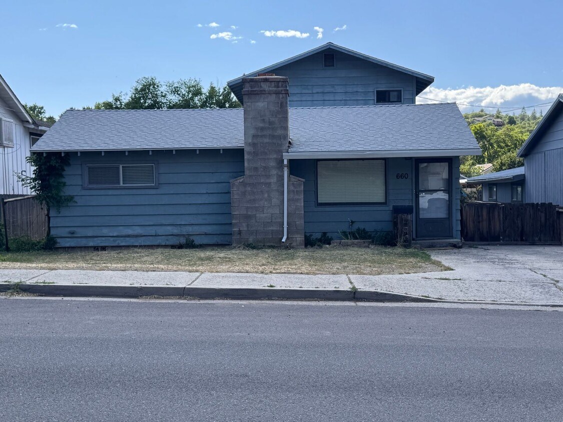 Foto principal - 660 Richmond Rd