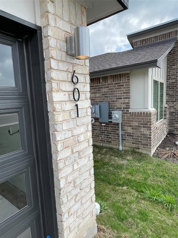 Foto principal - 601 Veneta Ln