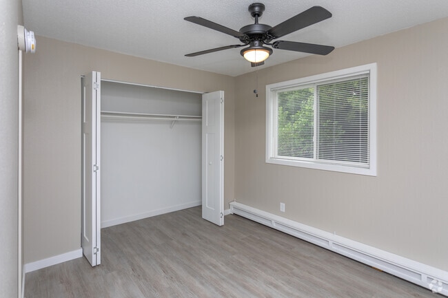 2BR, 1BA - 800-850 SF - Marywood Apartments