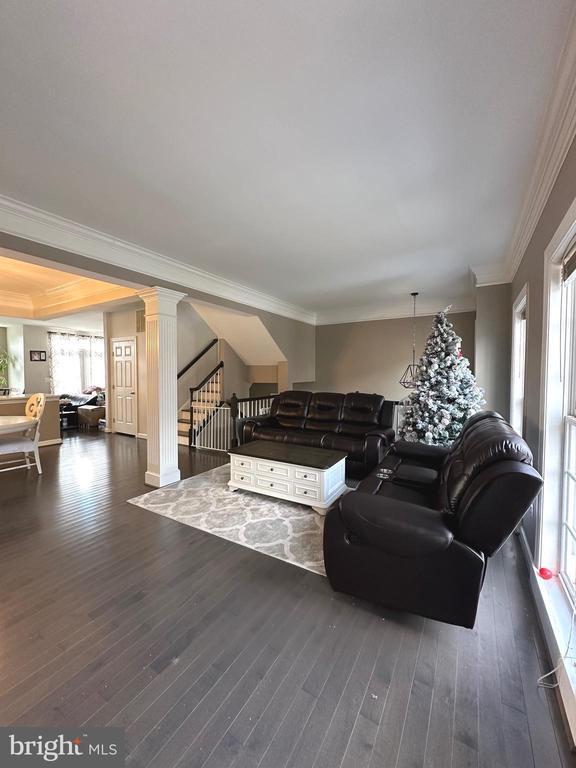 Building Photo - 8441 Kirby Lionsdale Dr