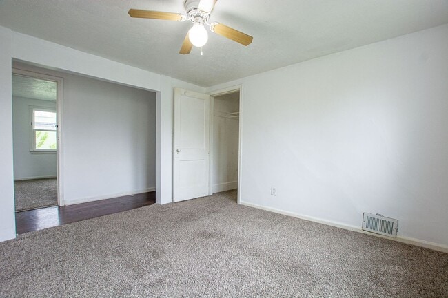Building Photo - 5604 S 36th St