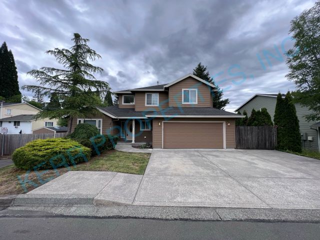 Primary Photo - Gorgeous 4 Bd / 2.5 Bth - Gas Fireplace - ...