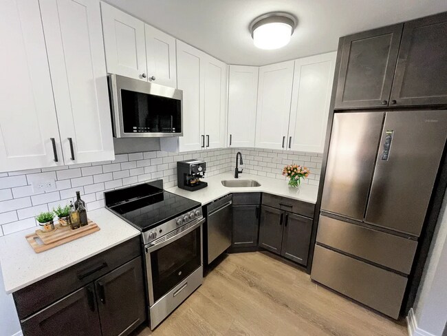 Foto del edificio - 6040 N Sheridan Rd