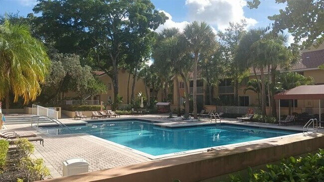Foto del edificio - 1055 Coral Club Dr