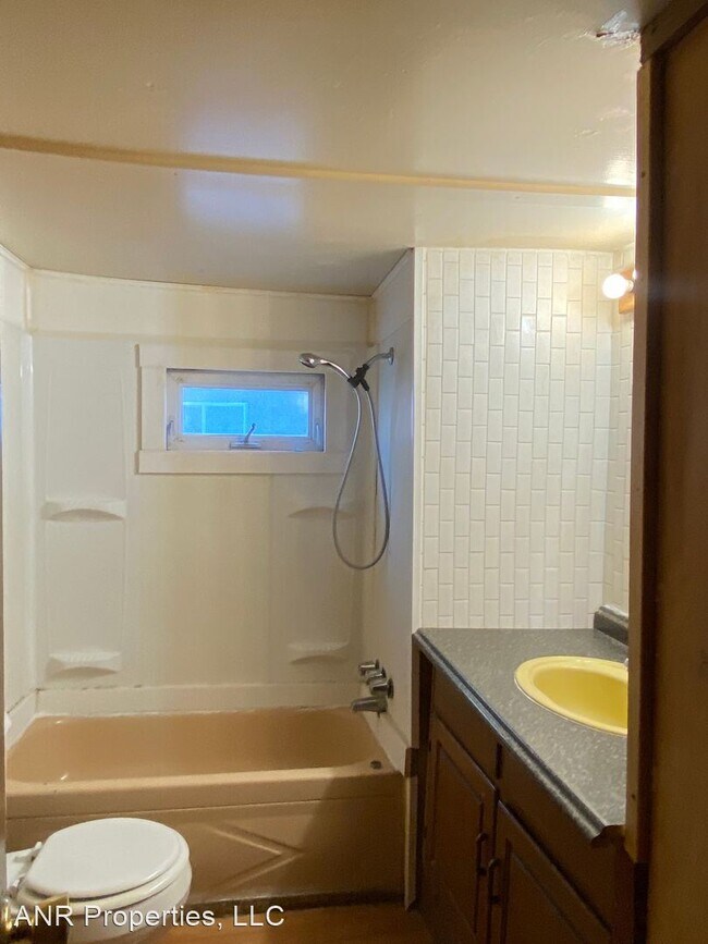 Building Photo - 2 br, 1 bath House - 4661 Whitaker