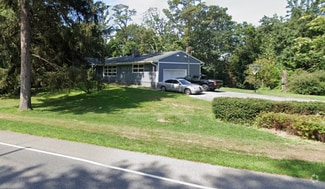 Building Photo - 23 New Hackensack Rd