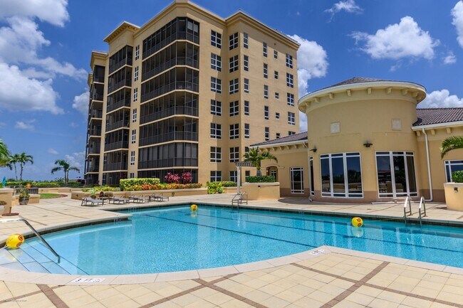 Building Photo - TURNKEY FURNISHED EXECUTIVE RENTAL IN BURN...