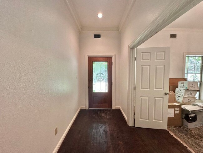 Building Photo - Tour Today! Spacious Country Retreat on 6+...