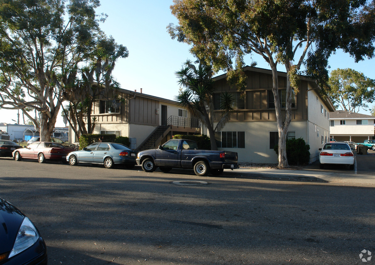 Building Photo - 6518 Madrid Rd