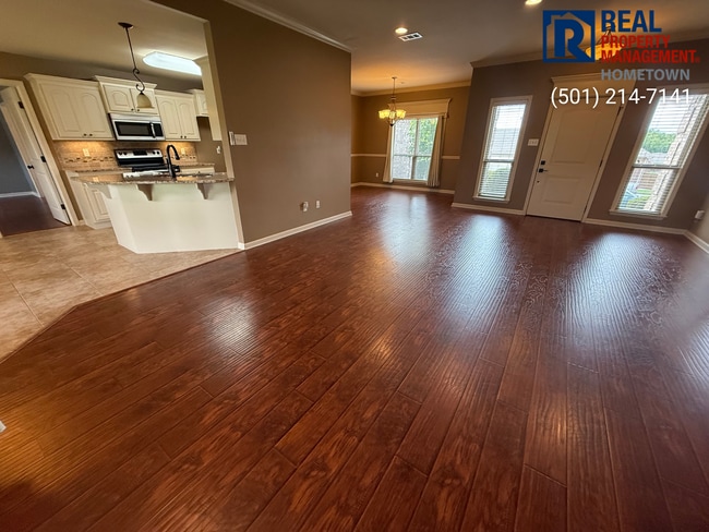 Building Photo - 2232 Ingleside Dr