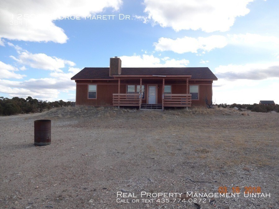 Primary Photo - 3 bedroom 1 bath home Mini ranches