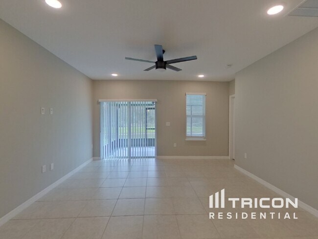 Foto del edificio - 4376 Desert Rose Avenue Kissimmee FL