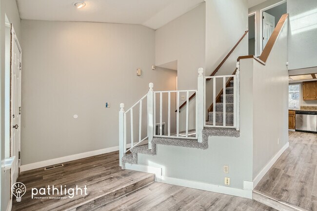 Building Photo - 12116 SE 280th St, Kent, WA, 98030