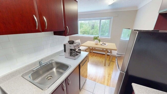 Building Photo - Arbor Village - 1196 Shillington
