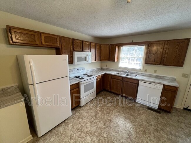 Foto del edificio - 117 Rowe Ln