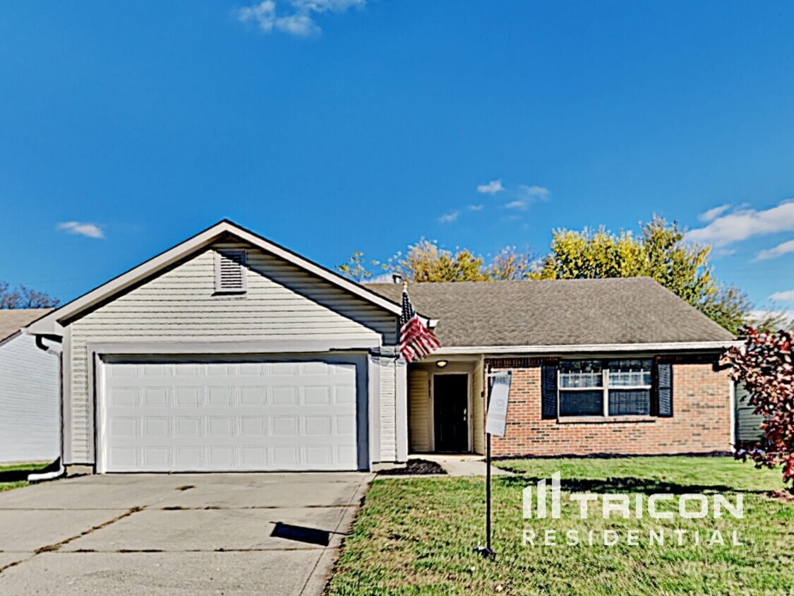 Primary Photo - 5755 Rosemont Drive Indianapolis IN