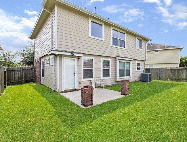 Foto del edificio - 11015 Shumard Oak Ct